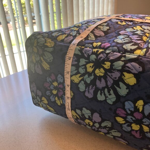 Vera Bradley Weekender & Crossbody Bag Set -- Indigo Pop Pattern - Picture 6 of 16